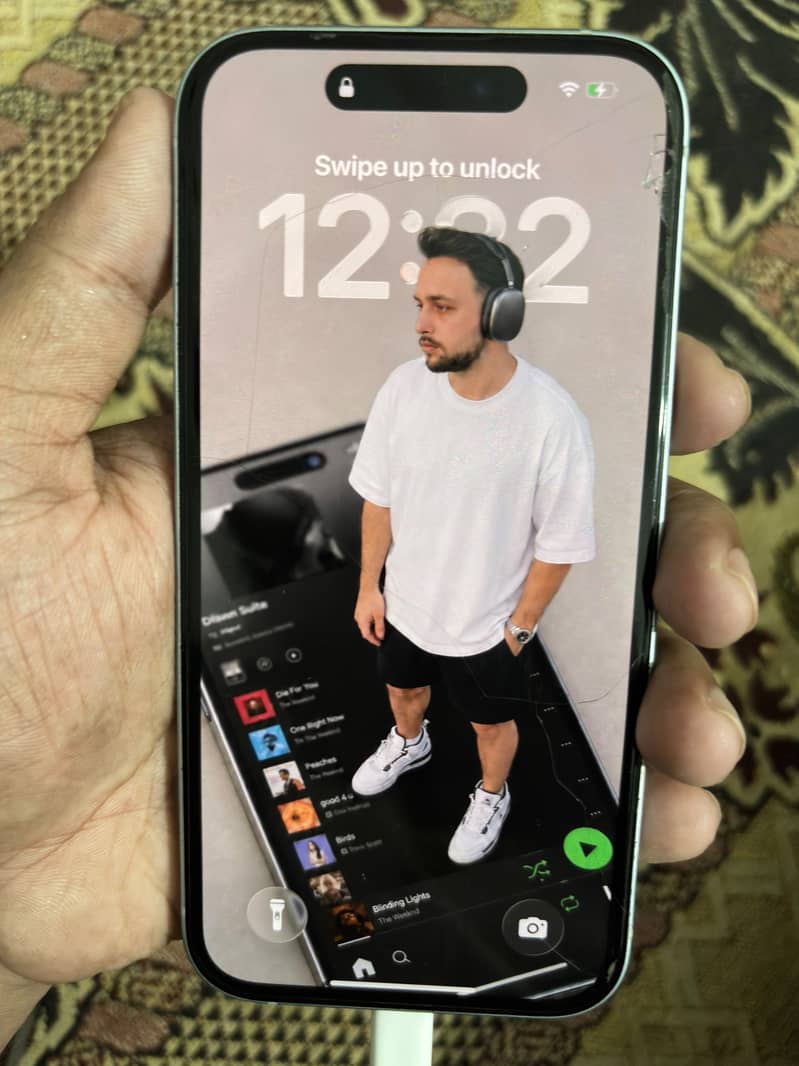 Apple iPhone 15 3
