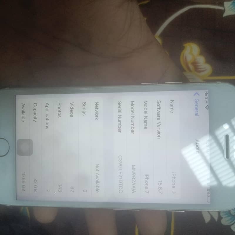Apple iPhone 7 3