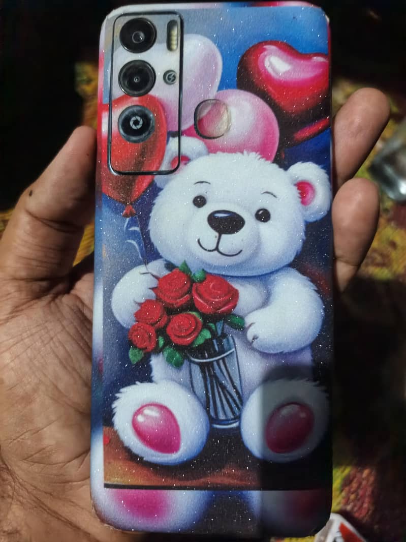 Tecno Pova 5