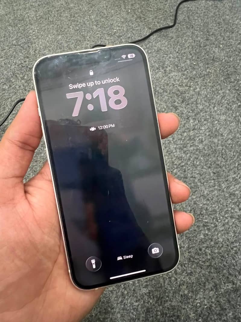 Apple iPhone 13 3