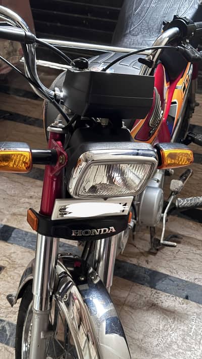 Honda CD70 2024