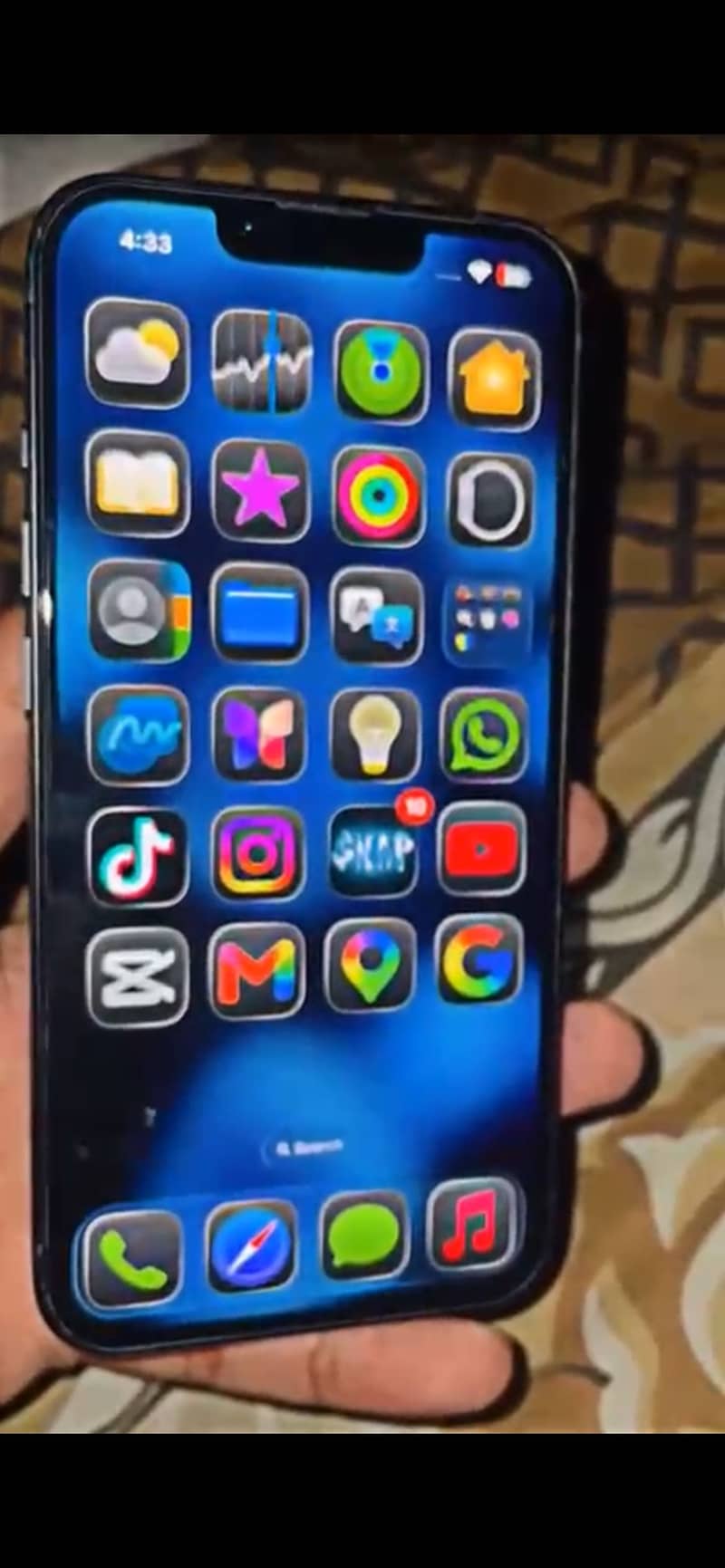 Apple iPhone 13 1