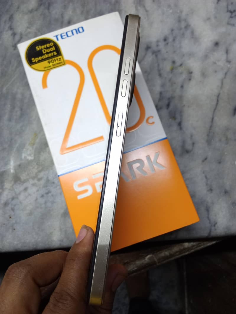 Tecno Spark 20C 2