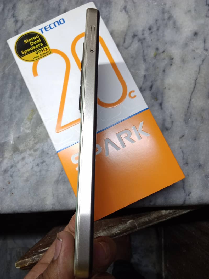 Tecno Spark 20C 3