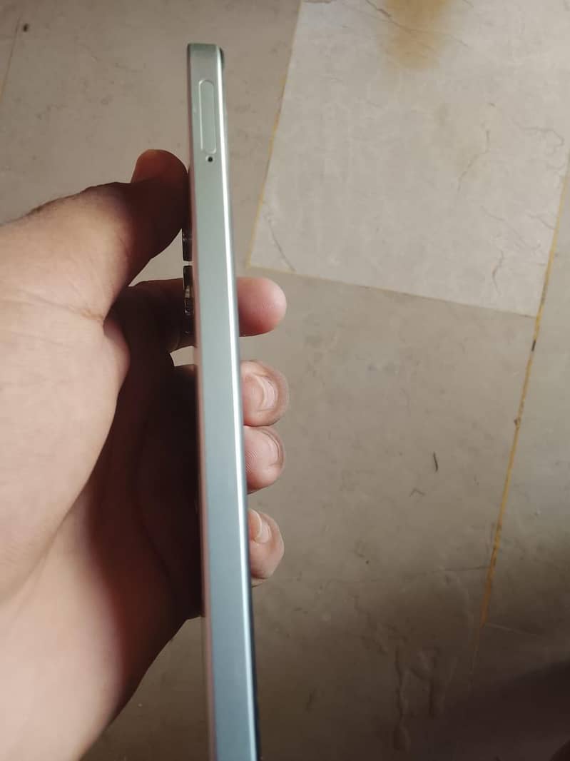 Realme Note 60x 2