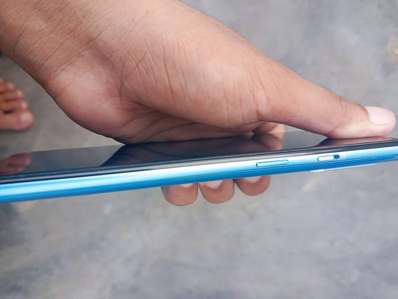 One Plus 8T 4