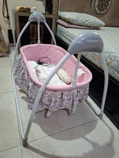 Electric baby swing zubaidas