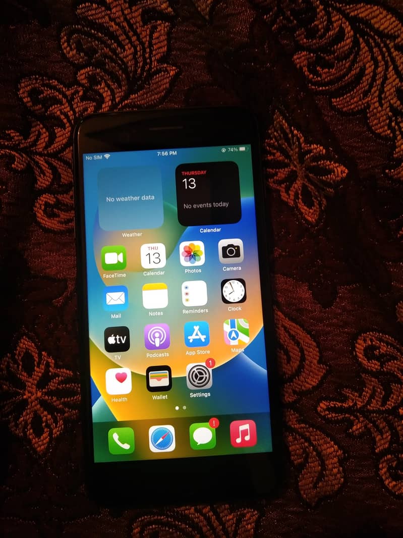 Apple iPhone 8 Plus 2
