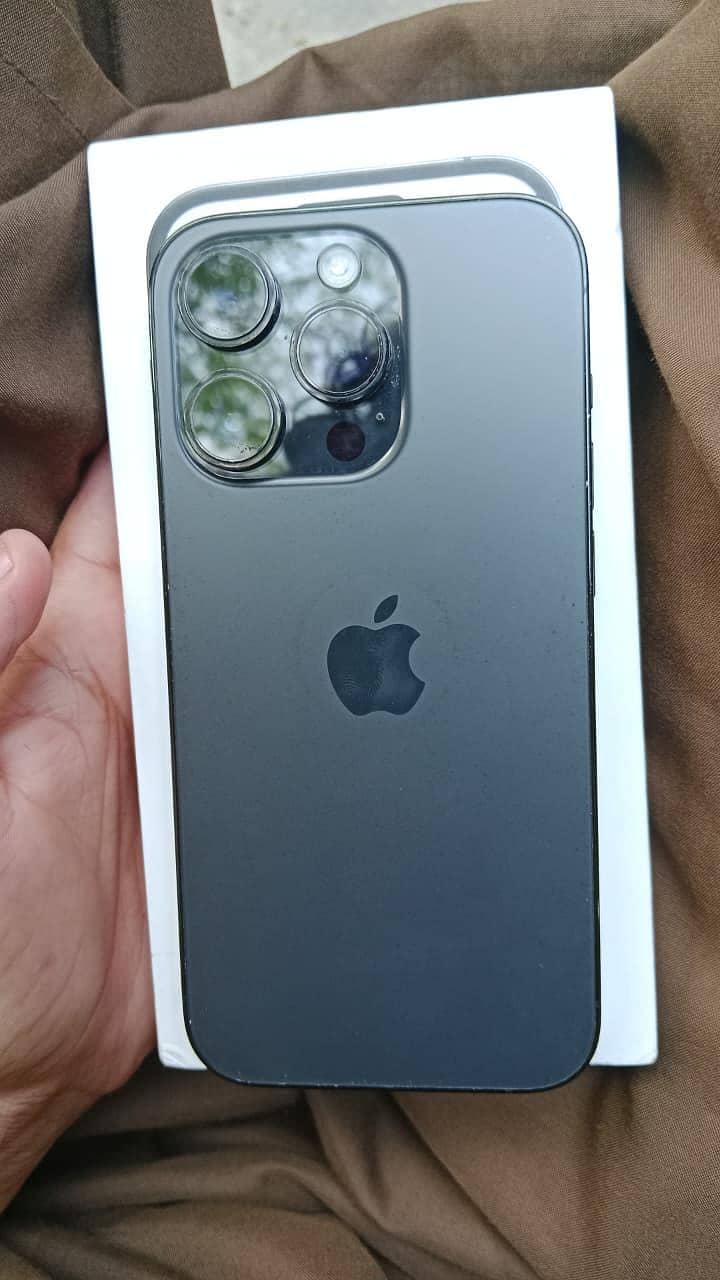 Apple iPhone 14 Pro 0