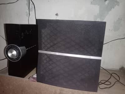 edifier c2xd speaker 2.1 with remount control