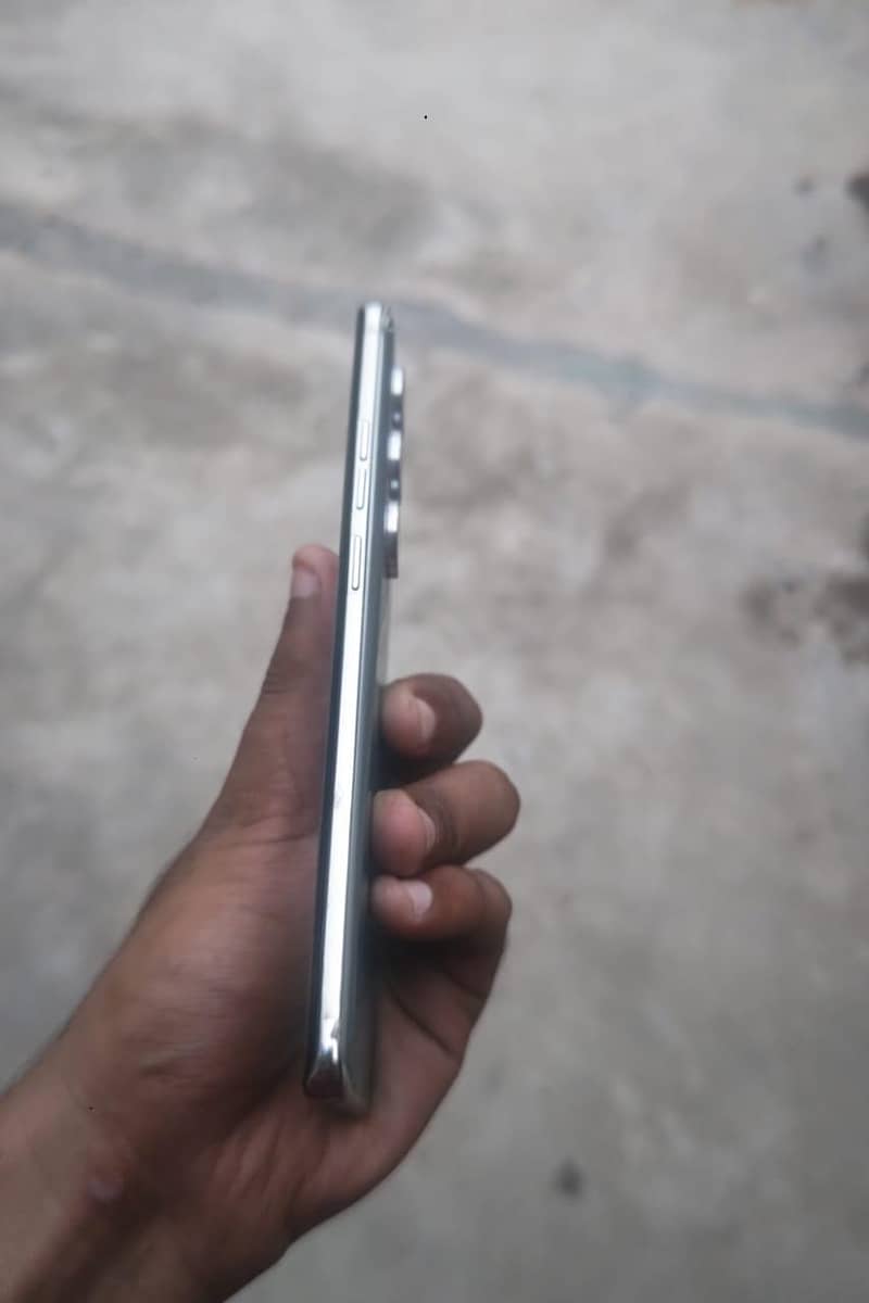 Tecno CAMON 40 Pro 4