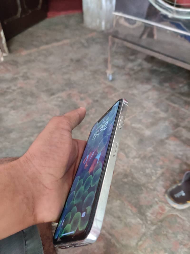 Iphone 11 pro max 2