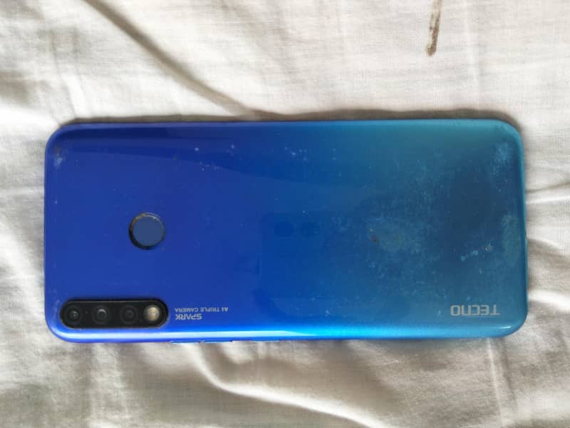 Tecno Spark 4 0