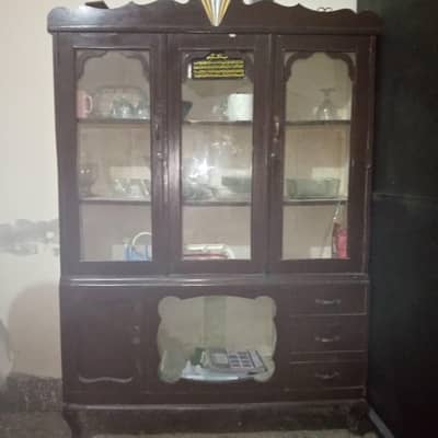 Bartan Almari / Crockery Cabinet