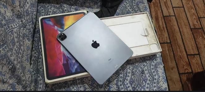 iPad 2020 pro 11 inch 256GP