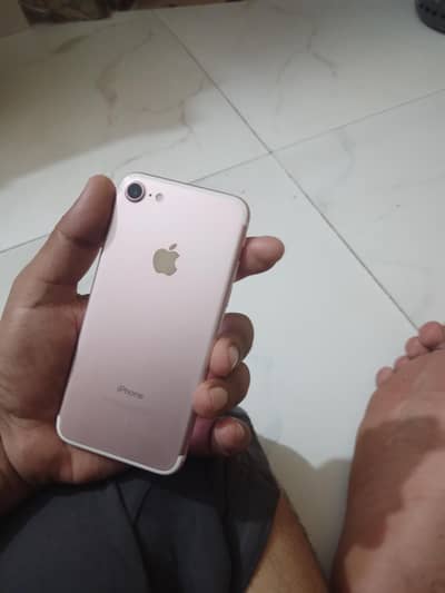 Apple iPhone 7