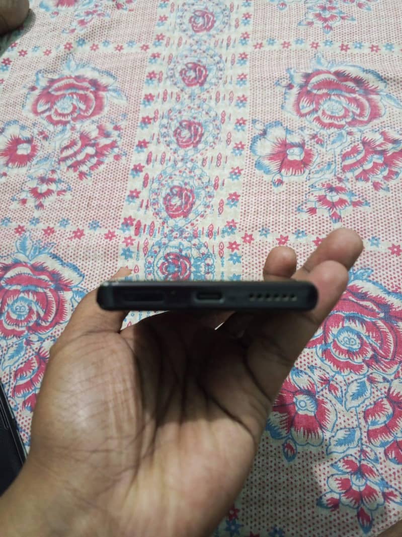 MOTO EDGE PLUS 1