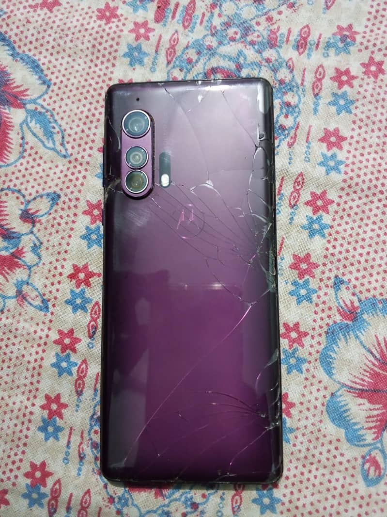 MOTO EDGE PLUS 3