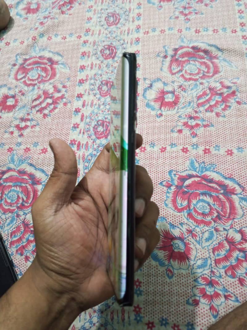 MOTO EDGE PLUS 4