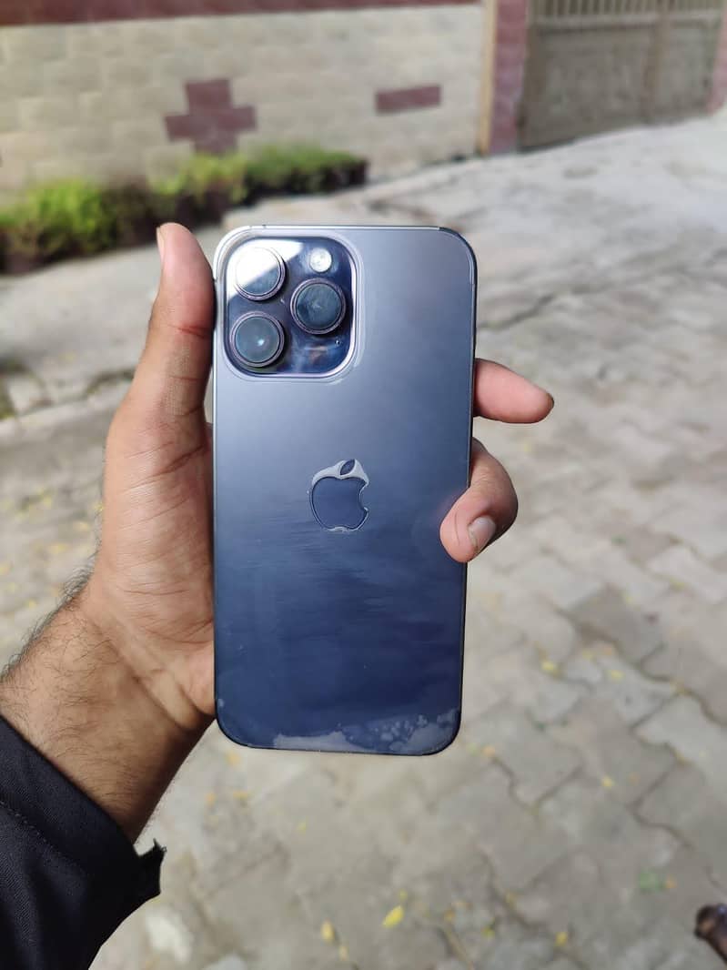 Apple iPhone 14 Pro Max 4