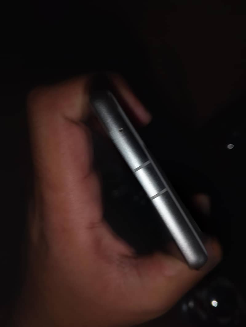 Google Pixel 7a 4