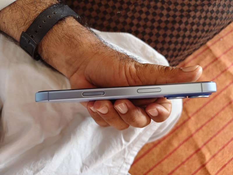 Apple iPhone 17 0