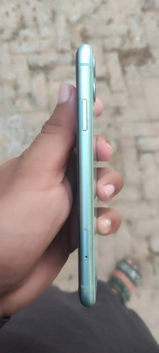 Apple iPhone 11 5