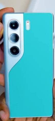 Tecno CAMON 40 Pro 4