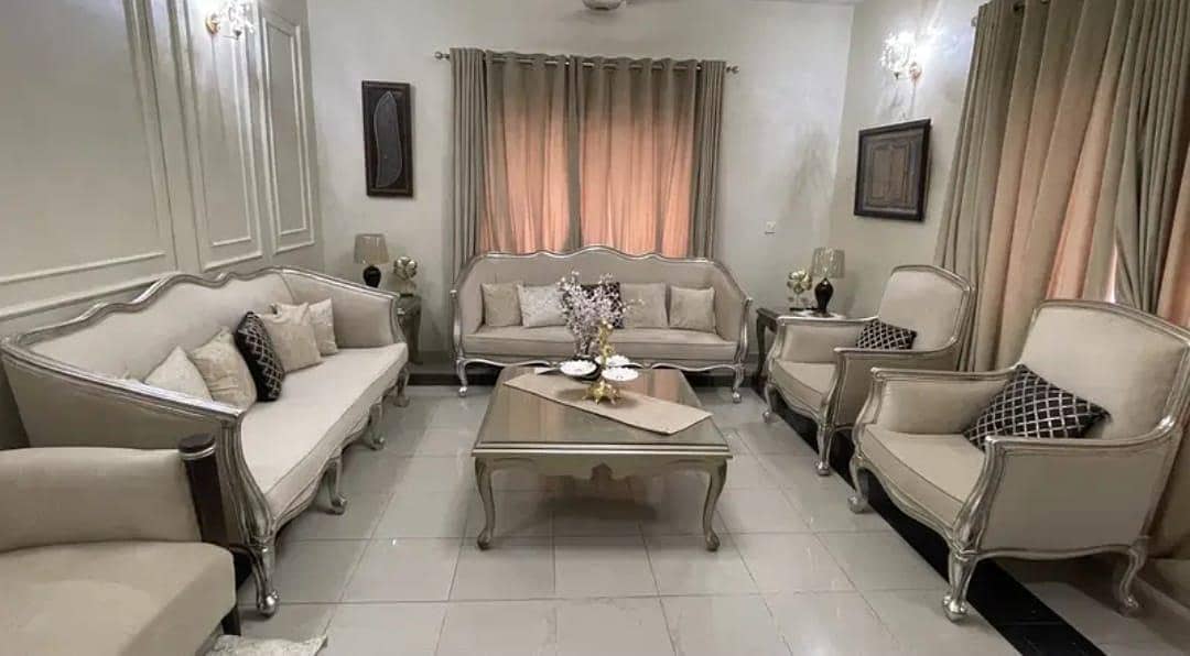 Eight seaters sofa with Table 5