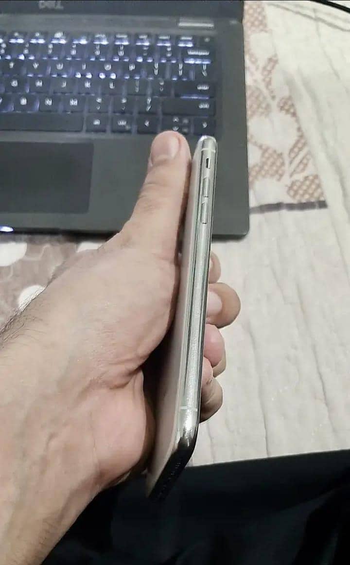 Apple iPhone X 1