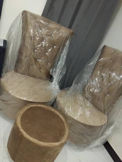2 Coffee chairs 1 table