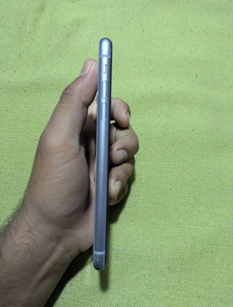 Apple iPhone 11 2