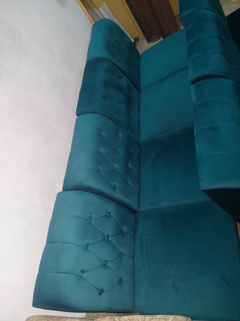 07 Seats Sofa 1