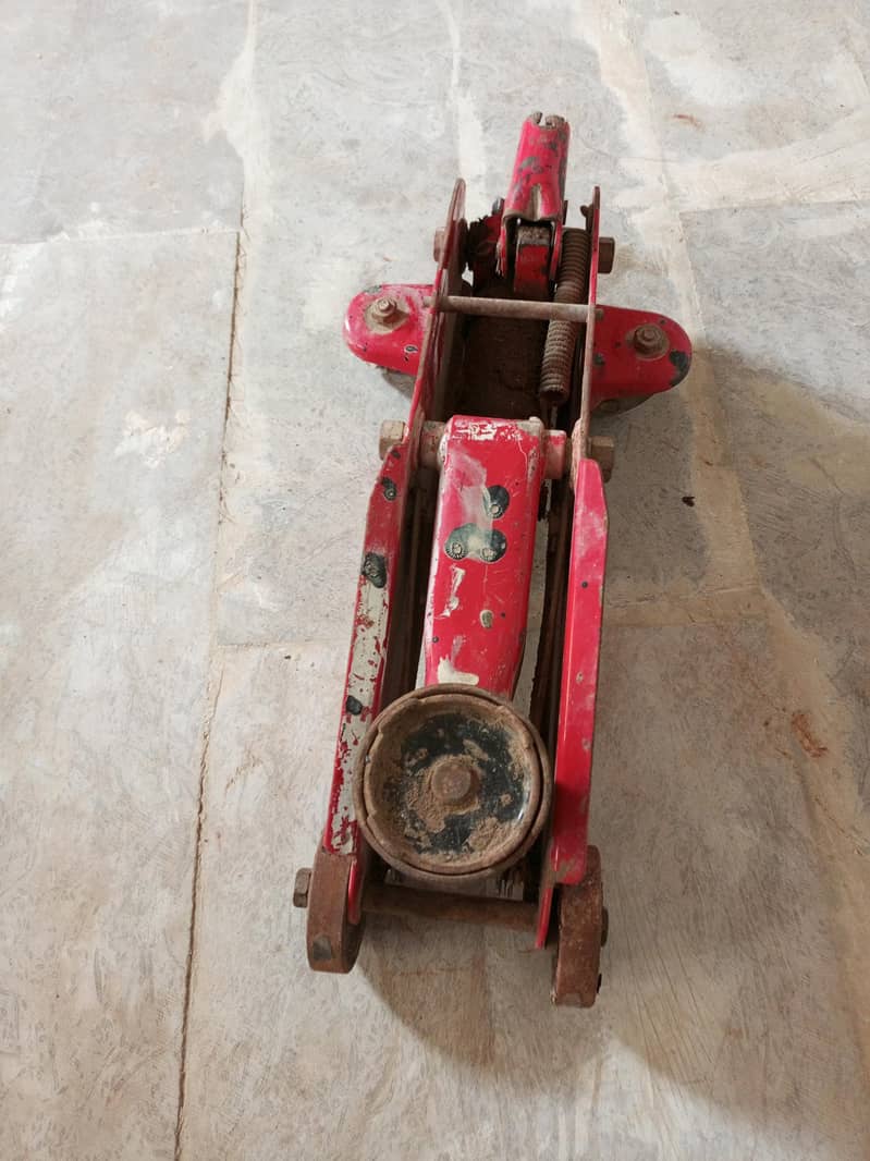 trolley jack 2