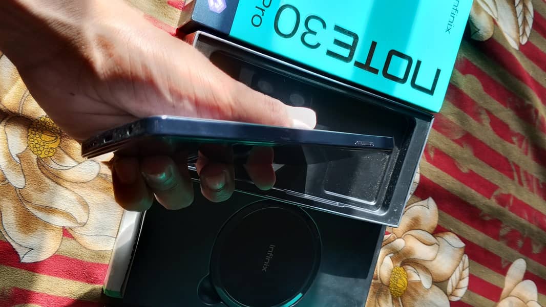 Infinix Note 30 Pro 2