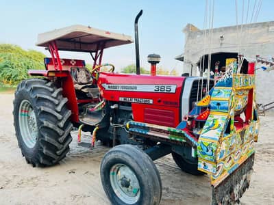 Massey Ferguson tractor 385