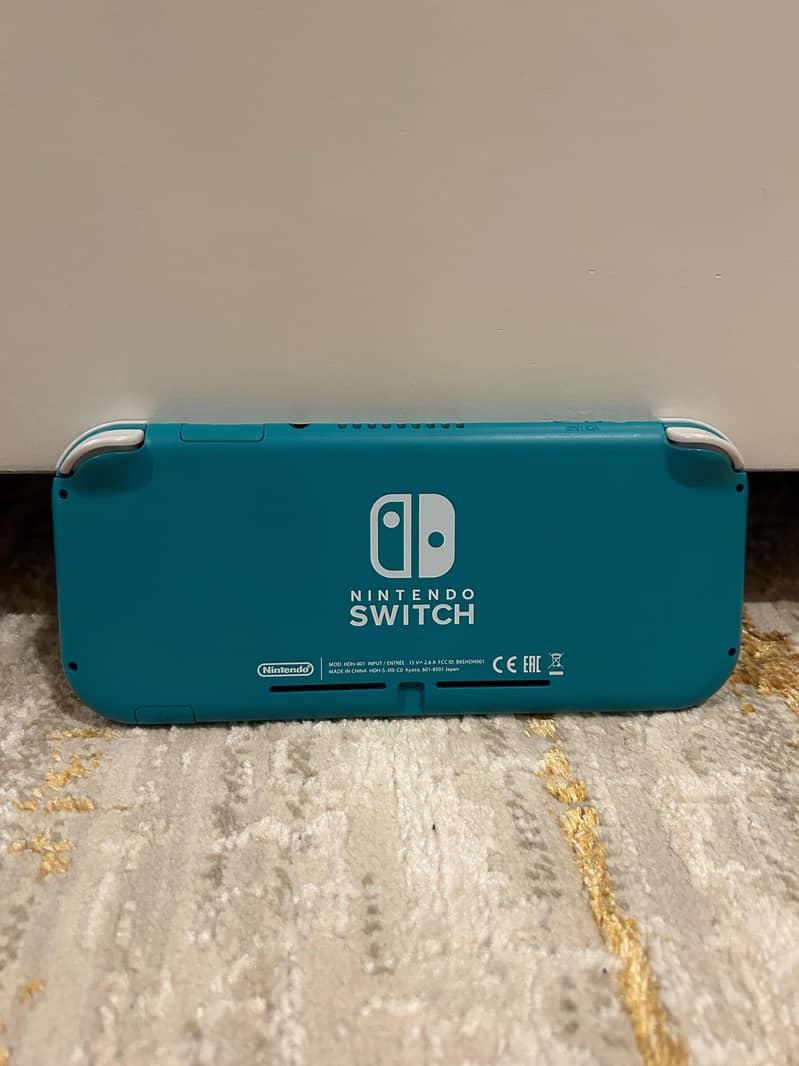 Nintendo switch lite 3