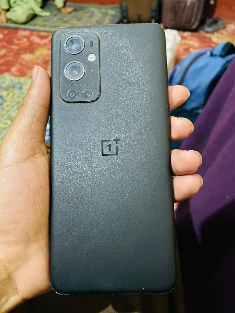 One Plus 9pro 12 256 4