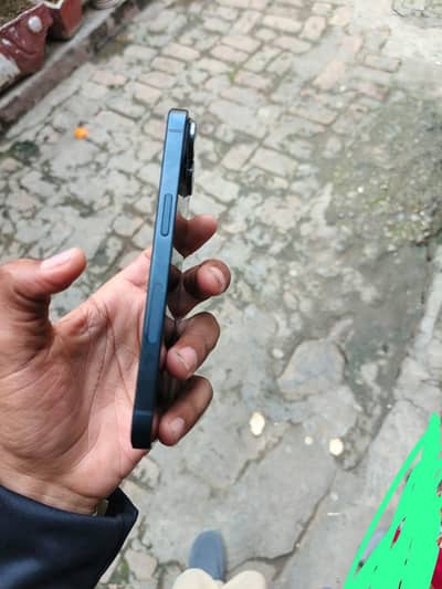 Apple iPhone 14