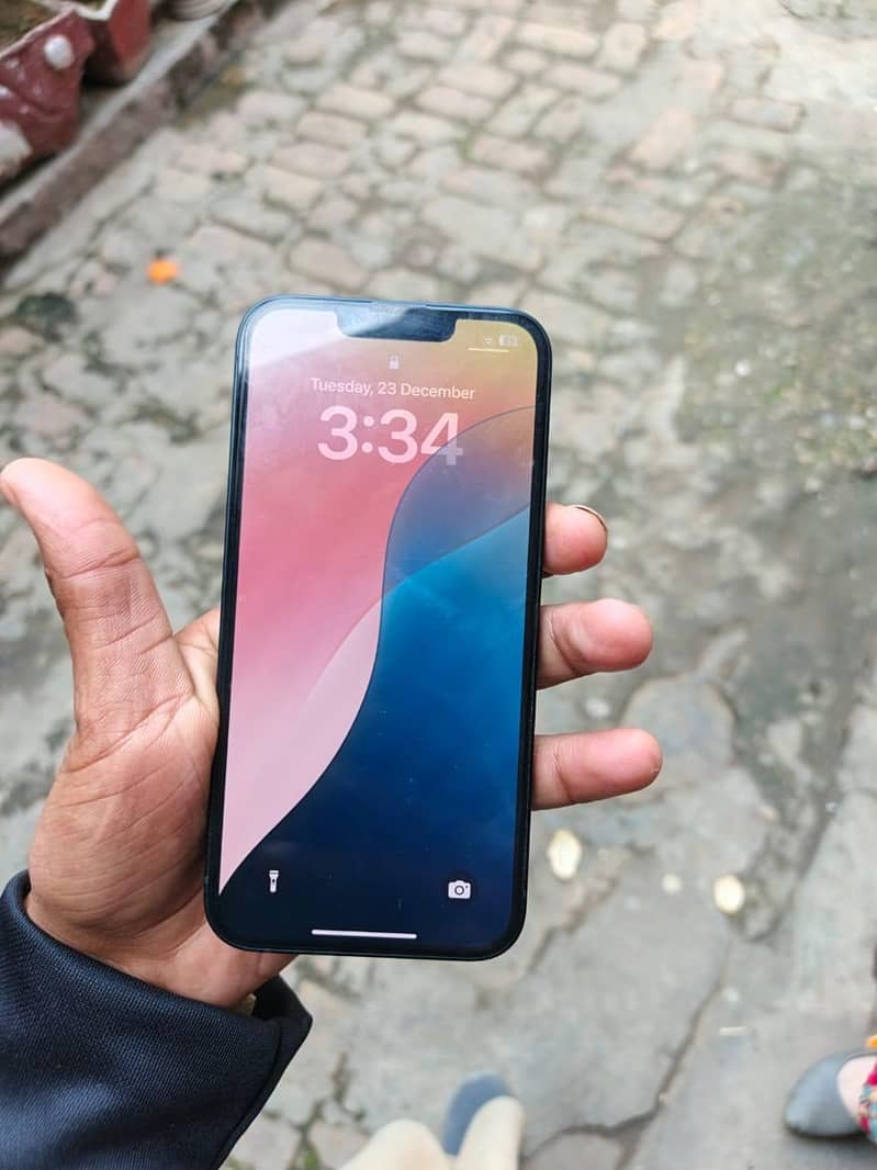 Apple iPhone 14 2