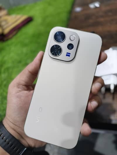 Vivo V70 5G