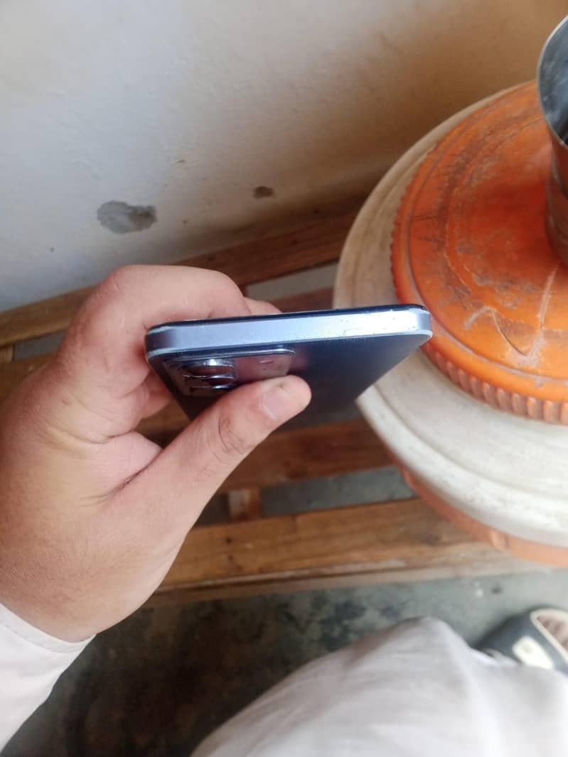 Realme C75x 3