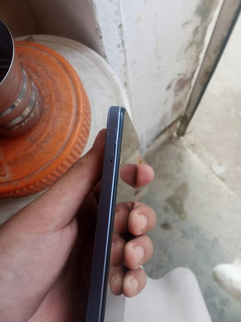 Realme C75x 6