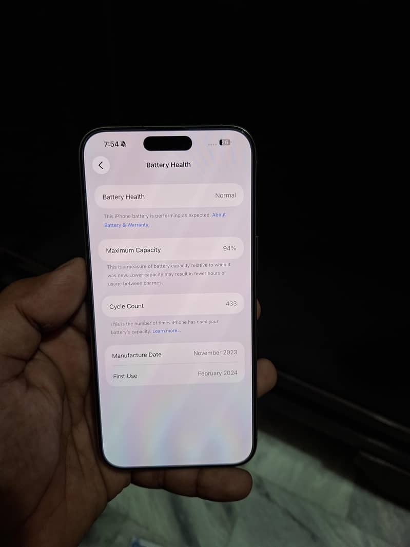Apple iPhone 15 Pro Max 4