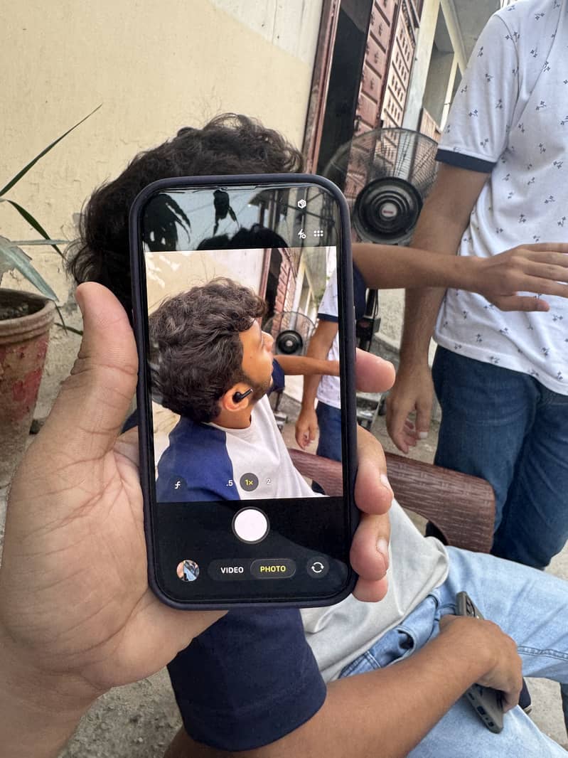 Apple iPhone 15 Pro 4