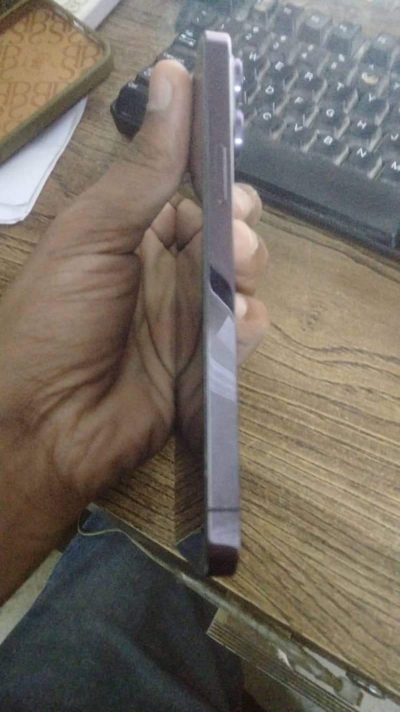 Apple iPhone 14 Pro Max 3