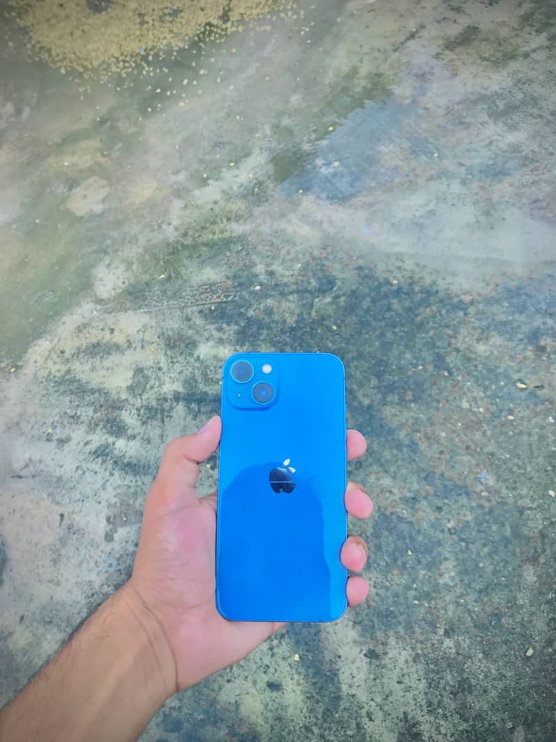 iPhone 13 1