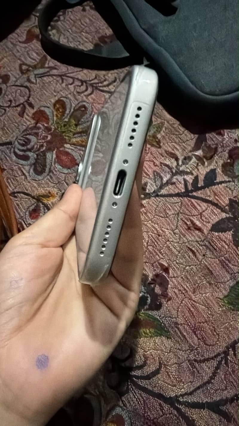 Apple iPhone 17 Pro Max 1
