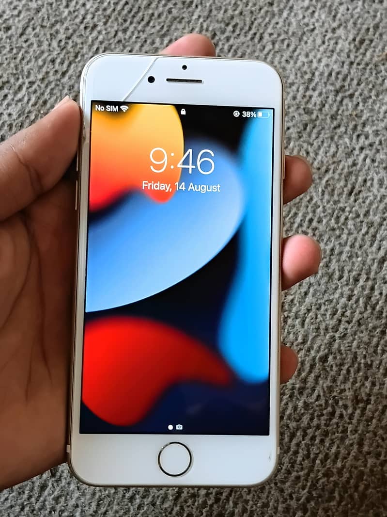 Apple iPhone 7 1