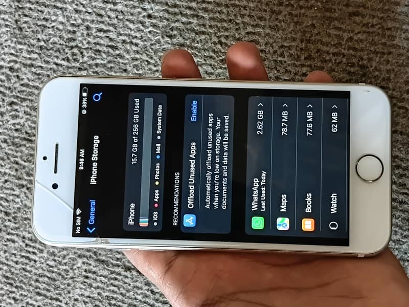Apple iPhone 7 2
